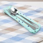 Set-De-Cuchara-Y-Tenedor-Con-Estuche-De-Tela-Azul-20-5Cm-3Pzas-Podras-Recibir-Alguno-De-Los-Productos-En-Las-Im-genes-Seg-n-Stock-4-2486