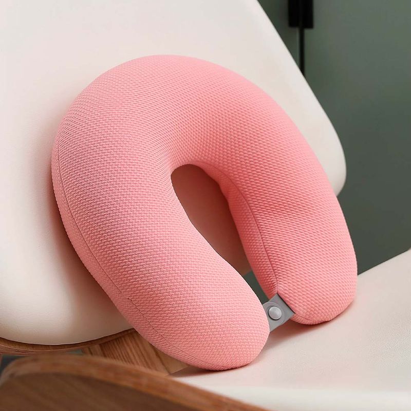 Almohada-De-Viaje-Miniso-Rosa-2-5262