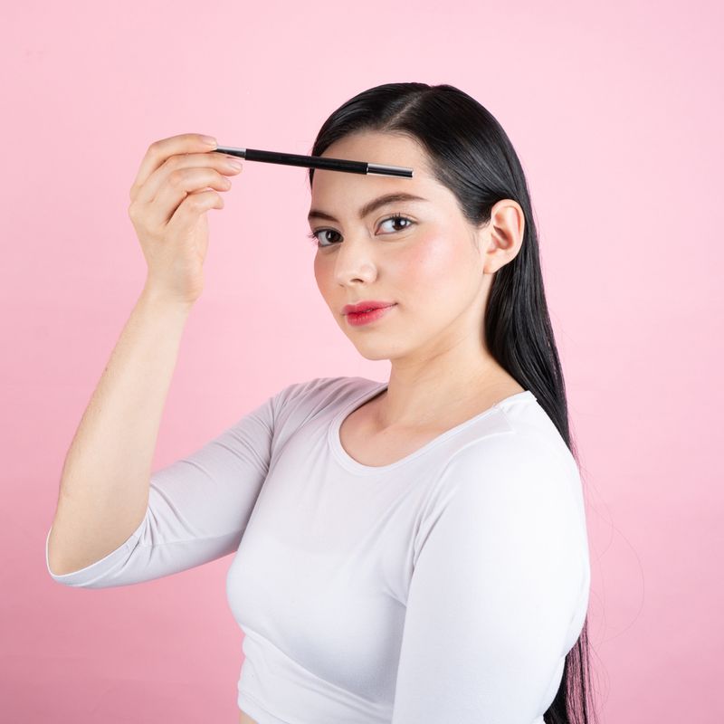 3-In-1-Eyeliner-Eyebrow-Pencil-Eyebrow-Brush-Brown-Ojos-y-Cejas-13-g-0-5-ml-4-10063