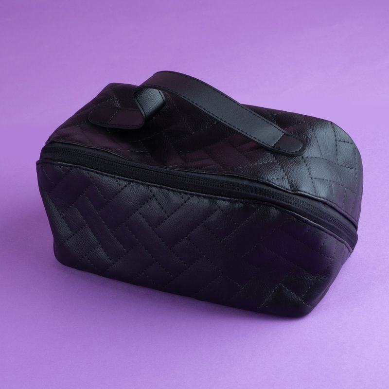 Cosmetiquera-Miniso-Acolchada-Con-Asa-Negro-Miniso-Con-Asa-Sint-tica-Negra-6-21742