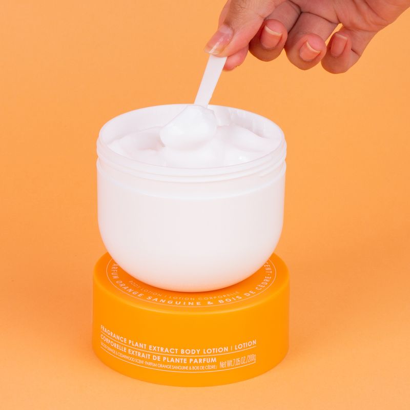 Loci-n-Corporal-En-Crema-MINISO-Hidratante-200-gr-Naranja-Cedro-2-23604