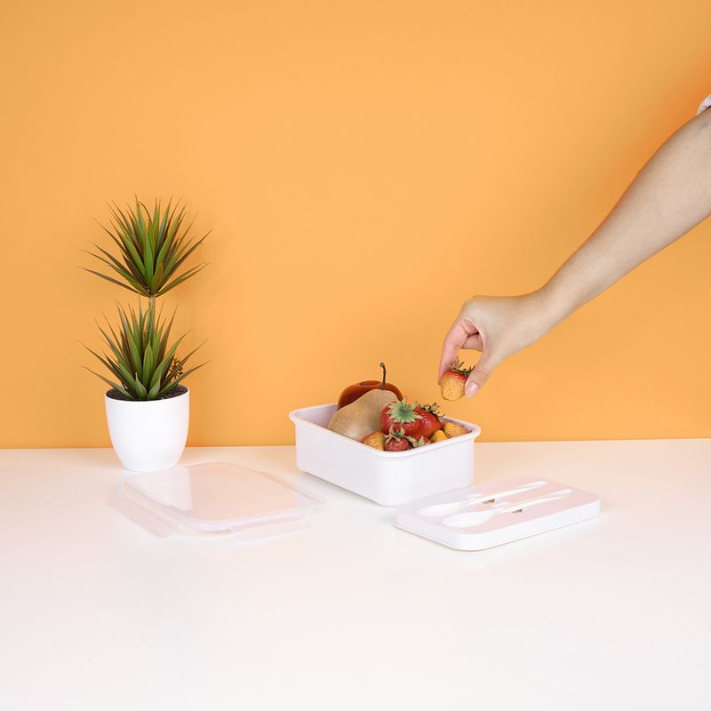 Contenedor-De-Alimentos-Miniso-En-Forma-Rectangular-Con-Cubiertos-1200-ml-2-14442