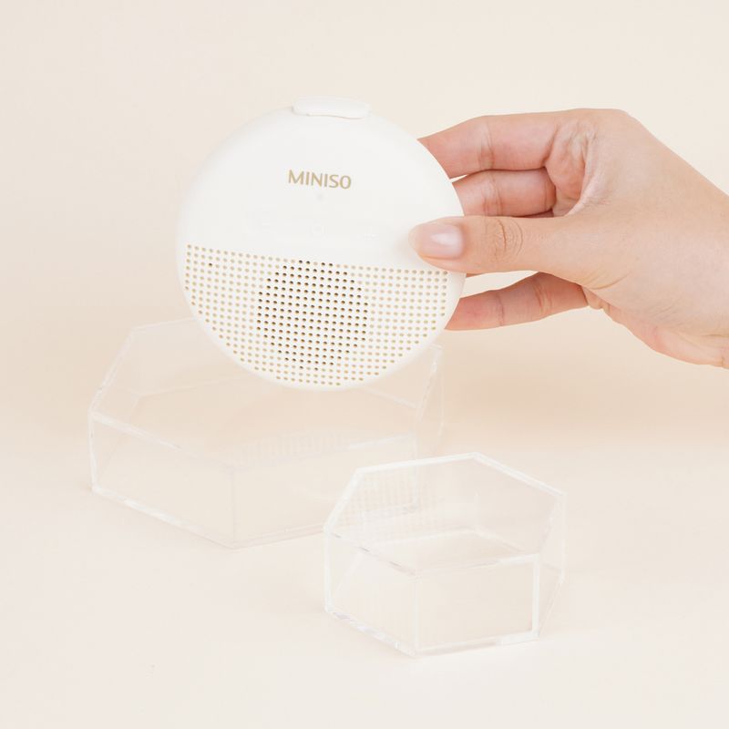 Bocina-Inal-mbrica-MINISO-Minimalista-Blanca-Redonda-2-26143
