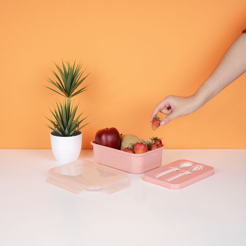 Contenedor-De-Alimentos-Miniso-En-Forma-Rectangular-Con-Cubiertos-Rosa-1200-ml-2-14445