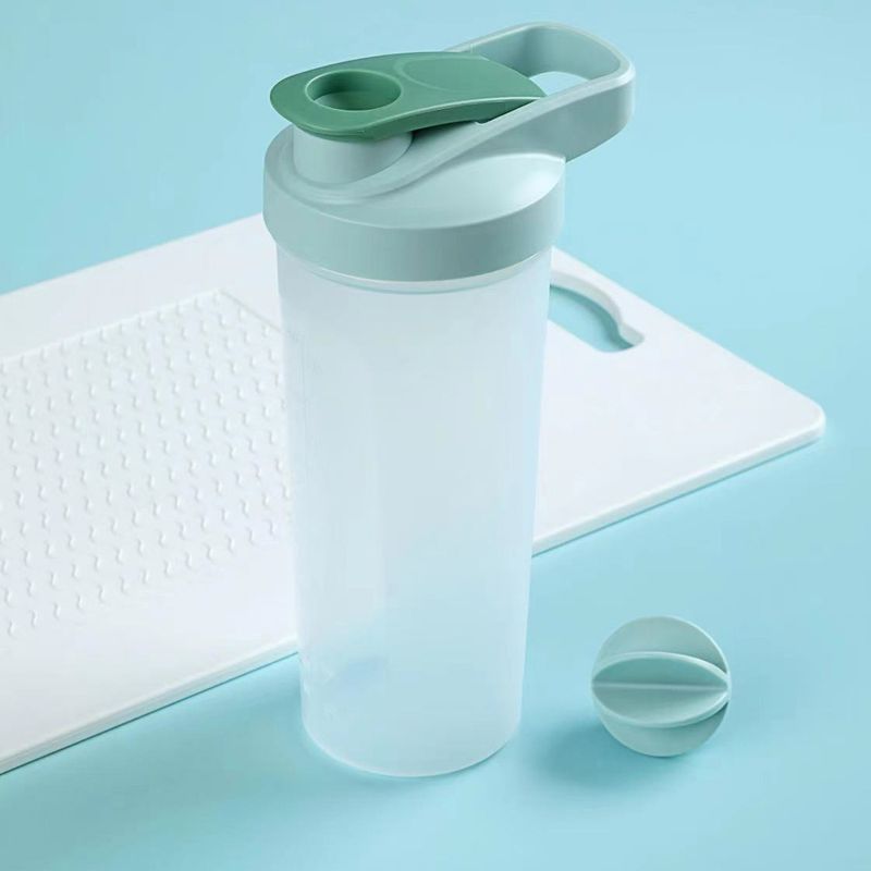 Cilindro-Deportivo-Miniso-Con-Agitador-Verde-800-ml-2-14074