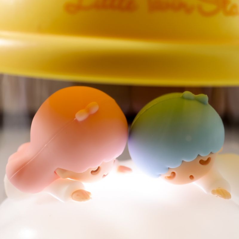 Mini-L-mpara-De-Noche-Sanrio-Little-Twin-Stars-Recargable-Sint-tica-9x9x12-cm-3-16780