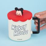 Taza-Con-Tapa-De-Silicona-Disney-Mickey-Mouse-Tsum-Tsum-Cer-mica-Beige-425-ml-2-24756