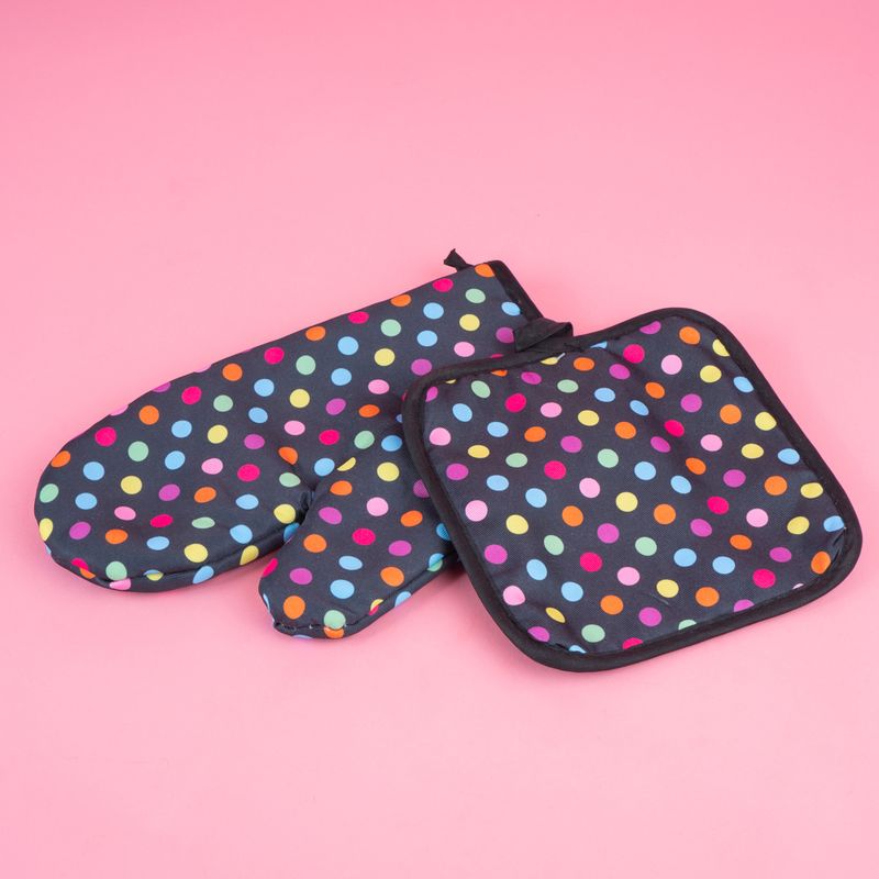 Guante-Para-Cocina-Con-Alfombrilla-MINISO-Estampado-De-Lunares-Textiles-Negros-2-Piezas-5-24975