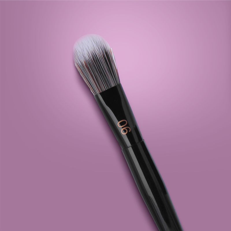 Brocha-Para-Base-De-Maquillaje-Black-Gold-Sint-tica-Negra-2-28910