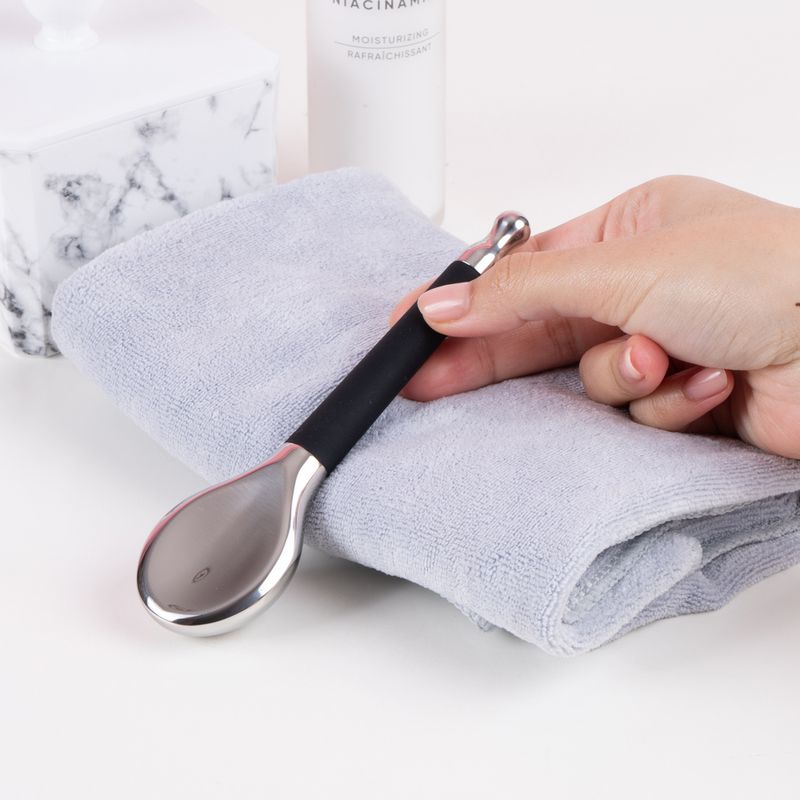 Masajeador-Para-Contorno-De-Ojos-Tipo-Cuchara-Acero-Inoxidable-2-29371