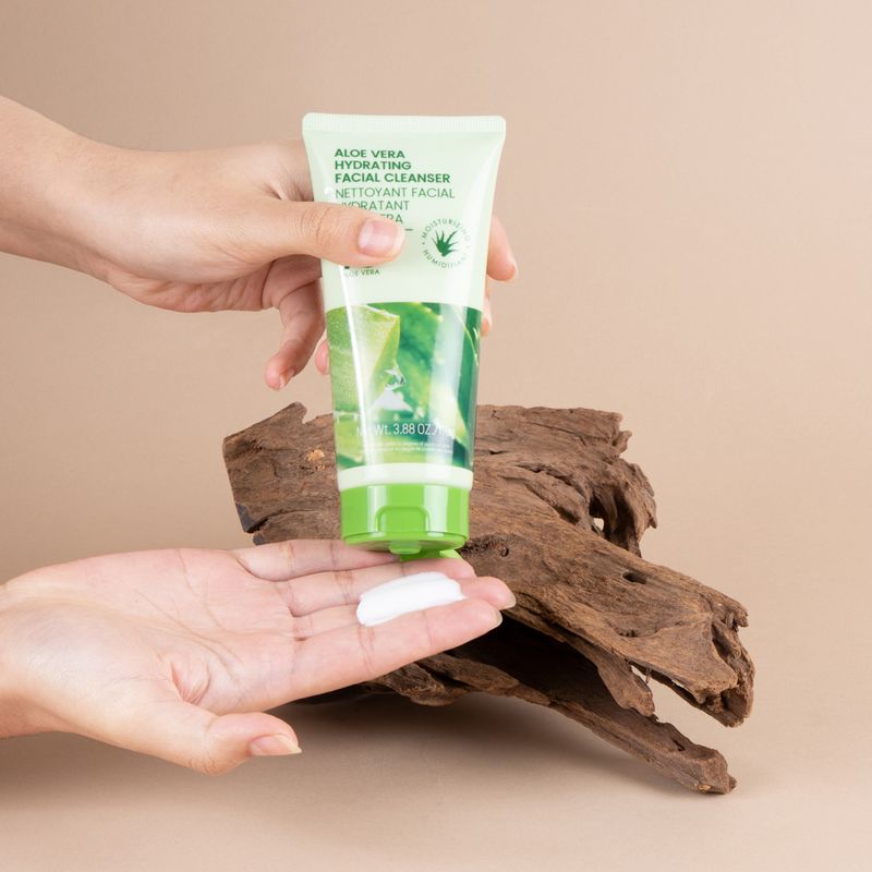Limpiador-Facial-Miniso-Hidratante-110-gr-Aloe-Vera-2-13836