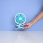 Mini-Ventilador-Con-Clip-Sint-tico-Azul-15-5x13-3x20-8-cm-2-14224