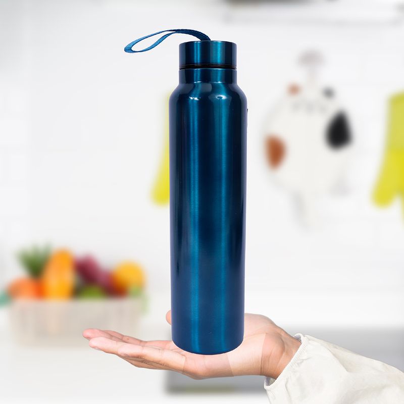 Termo-De-Acero-Inoxidable-Con-Correa-Para-Deportes-MINISO-Acero-inoxidable-Azul-950-ml-7-10395