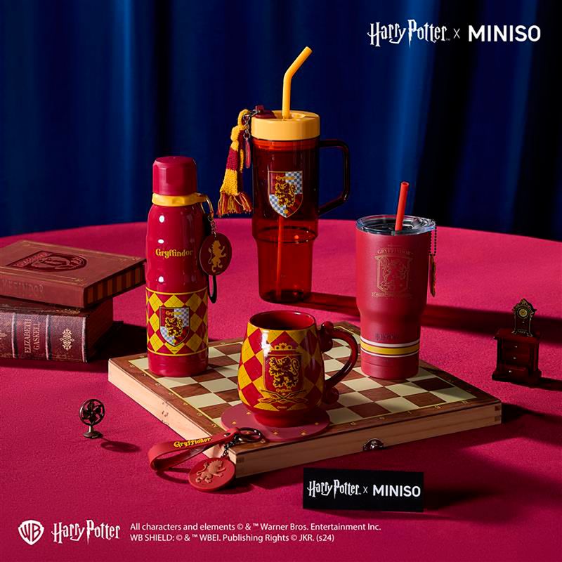 Vaso-Con-Tapa-Y-Popote-Harry-Potter-Gryffindor-Pl-stico-Rojo-1250-ml-2-25653
