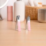 Kit-Manicure-Con-Estuche-Sanrio-Hello-Kitty-Acero-Inoxidable-Rosa-5-Piezas-2-31387